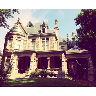 Shakespeare Chateau Inn Bed & Breakfast by null