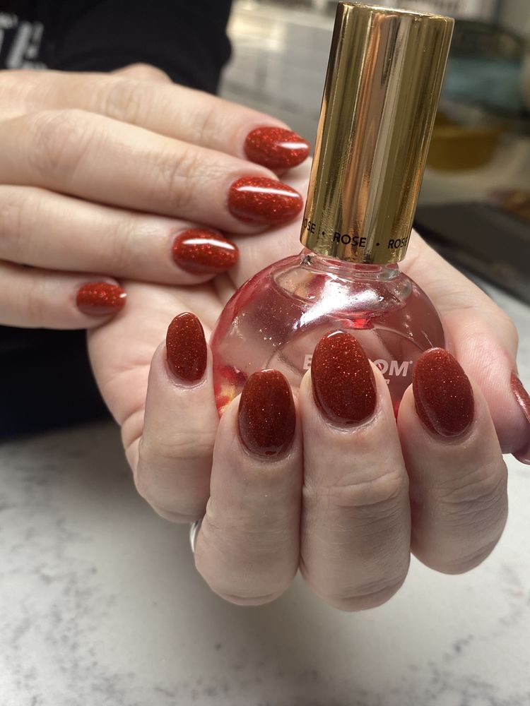 KIMBERLY WASHBURN Nail Technicians at 1913 E Fire Tower Rd