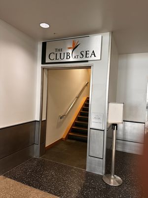 The Club SEA - Concourse A by null
