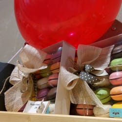 Papua Chocolates - Macarons