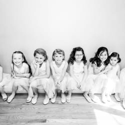 Plum & Ivy Events - Cutest bridal Party Ever @ Michigan Shores