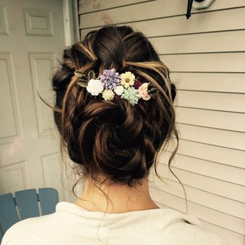 Viselli Salon - Wedding updo by Kristen - Hair Salons Near Me - Boston, Massachusetts