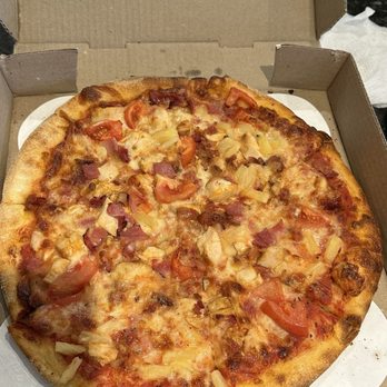 Rosie's Pizzeria - Tropical - Pizza Near Me - Braintree, Massachusetts