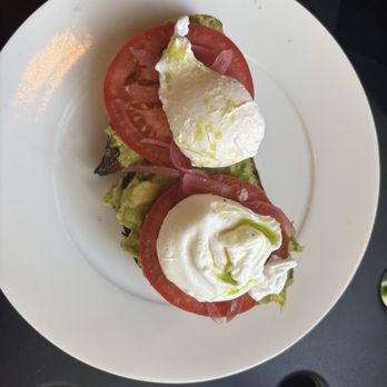 Chapel Street - Avocado toast - Cafes Near Me - Chicago, Illinois