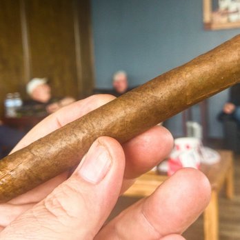 Ruiz Cigars - $3 cazadores with a lot of whole leaf tobacco. Best cigar deal in Reno? - Tobacco Shops Near Me - Sparks, Nevada