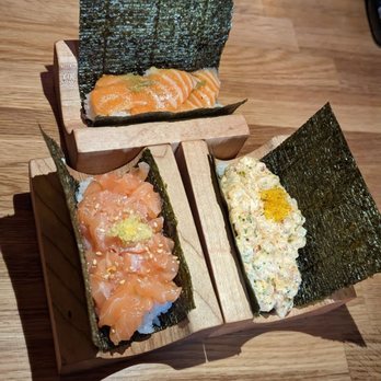 Yonsei Handrolls - Salmon belly, salmon, and spicy scallop! - Japanese Near Me - Oakland, California Yonsei Handrolls - Salmon belly, salmon, and spicy scallop! - Japanese Near Me - Oakland, California