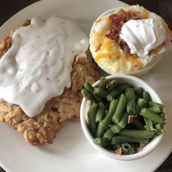 5D Steakhouse - Chicken Fried steak, Green Beans, loaded mashed potatoes. - Steakhouses Near Me - Port O'Connor, Texas