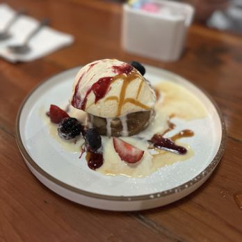 Hook & Anchor - Seafood Near Me - Costa Mesa, California