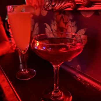 RedBar Brickell - Lounges Near Me - Miami, Florida
