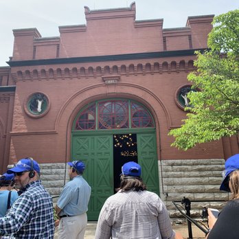 Budweiser Brewery Experience - Beer Tours Near Me - Saint Louis, Missouri