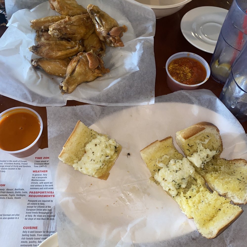 Lantana Pizza - Garlic bread with mozzarella - Pizza Near Me - Lantana, Florida Lantana Pizza - Garlic bread with mozzarella - Pizza Near Me - Lantana, Florida