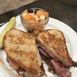 Marigold Bistro - Reuben sandwich. Excellent.