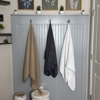 FNJ Flooring - Accent wall master bath - Flooring Near Me - Simpsonville, South Carolina FNJ Flooring - Accent wall master bath - Flooring Near Me - Simpsonville, South Carolina