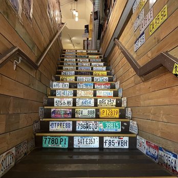 88 Tees - Stairs to go to the store - Women's Clothing Near Me - Honolulu, Hawaii