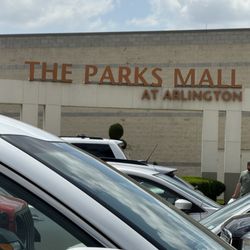 The Parks Mall at Arlington - Love this mall