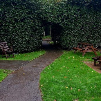 The Farmhouse - Pubs Near Me - Horley, SRY The Farmhouse - Pubs Near Me - Horley, SRY