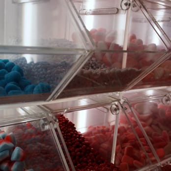 Happy Pills - Color coordinated candies! - Candy Stores Near Me - Barcelona, B