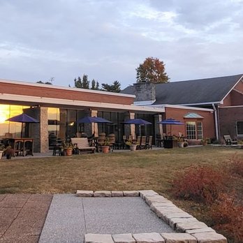 Clifty Inn - Hotels Near Me - Madison, Indiana