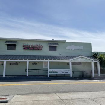 Aunt Catfish's - Outside restaurant - Southern Near Me - Port Orange, Florida