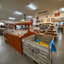 Yoder's Dinner Bell Market