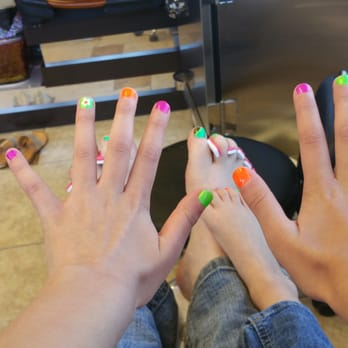 Essence Spa and Nails - Nail Salons Near Me - Albuquerque, New Mexico