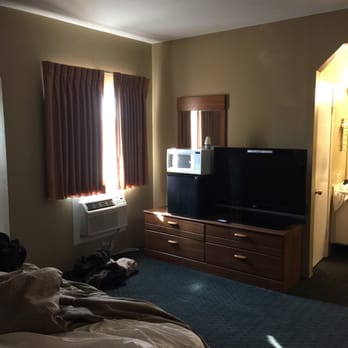 Holland Inn and Suites -Taft - Hotels Near Me - Taft, California