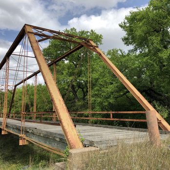 Taylor Park Campground - Bridge at Taylor Park - Campgrounds Near Me - Taylor, Texas