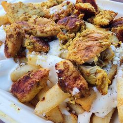 #17 Gyro Greek Fries Mix Platter w/chicken as takeout (7/19/26)