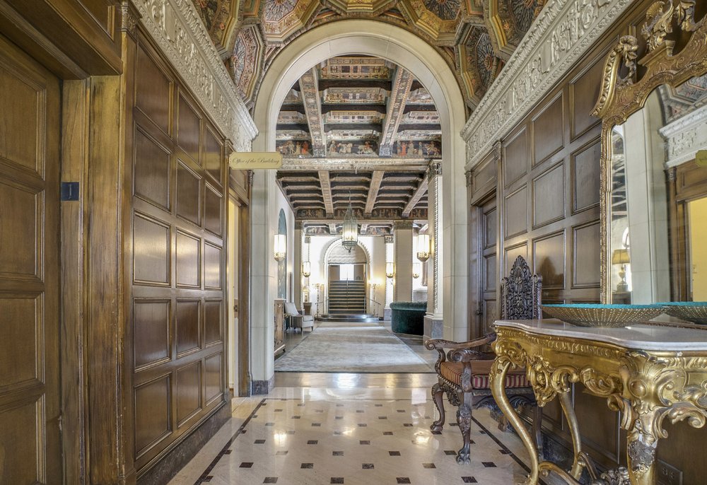 EL ROYALE APARTMENTS Apartments in Los Angeles, California at 450 N