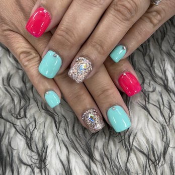 Garden Nails - Mani by Cao - Nail Salons Near Me - Kapolei, Hawaii Garden Nails - Mani by Cao - Nail Salons Near Me - Kapolei, Hawaii