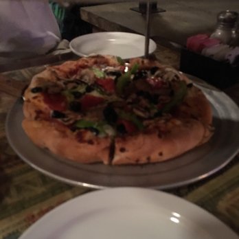 Hernando's Pizza Pub - Veggie pizza 10" - Pizza Near Me - Winter Park, Colorado