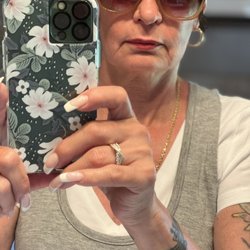 Beverly Hills Nails Salon - Love my nails.