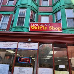 Lincoln's Waffle Shop - Storefront