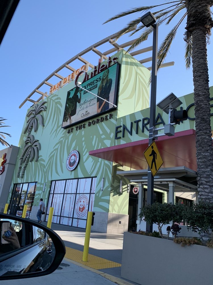 PLAZA PALMERA Updated July 2024 58 Photos & 12 Reviews 4463 Camino De La Plz, San Ysidro