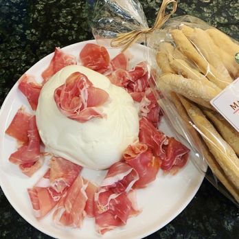 Mimi's Ravioli - Their fresh mozzarella ball and fresh prosciutto. Delicious. Their breadsticks, nothing to brag about. - Imported Food Near Me - Hollywood, Florida Mimi's Ravioli - Their fresh mozzarella ball and fresh prosciutto. Delicious. Their breadsticks, nothing to brag about. - Imported Food Near Me - Hollywood, Florida
