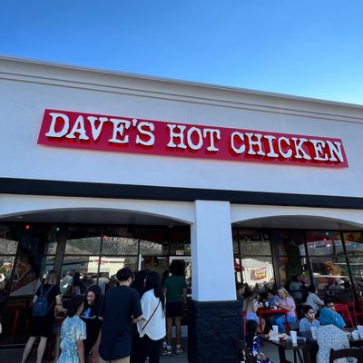 Dave's Hot Chicken by null