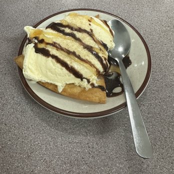 Pancho Villa - Ice cream and sopapilla - Mexican Near Me - Madrid, Iowa