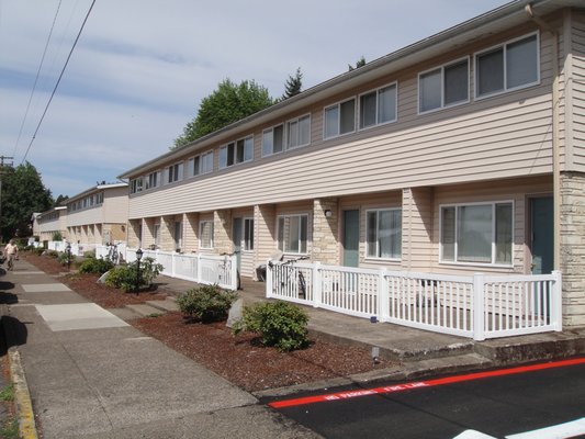 ORCHARD CREST APARTMENTS 3200 Block Nw Orchard Corvallis Oregon
