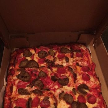 Franco's Pizza - No joke - I opened this box and looked at the pizza and said "wow!" and then realized the box knew it before I did! - Pizza Near Me - Tonawanda, New York Franco's Pizza - No joke - I opened this box and looked at the pizza and said "wow!" and then realized the box knew it before I did! - Pizza Near Me - Tonawanda, New York
