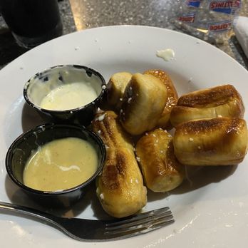 Gator's Dockside Ocala - Pretzel bites - American Near Me - Ocala, Florida