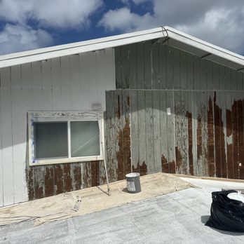 Versatile Coatings Hawaii - The crew did a lot of pre-work due to water damage. - Painters Near Me Versatile Coatings Hawaii - The crew did a lot of pre-work due to water damage. - Painters Near Me