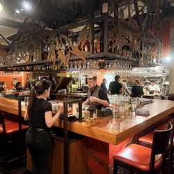 Extra Virgin - Bar area