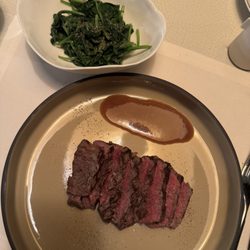 Filet with spinach