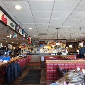 Harvester Restaurant - View of restaurant and signs - American Near Me - Spangle, Washington