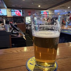 Ott's Voorhees Tavern - Bar area