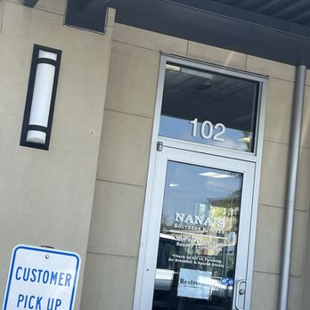 Nana's Southern Kitchen - Front entrance - Seafood Near Me - Kent, Washington
