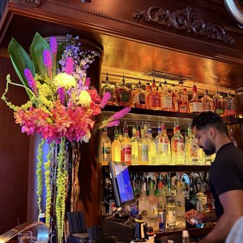 Drynk Bar & Lounge - Cocktail Bars Near Me - Wilton Manors, Florida