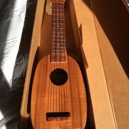 1987 Kamaka Pineapple Ukulele 1987 Kamaka Pineapple Ukulele
