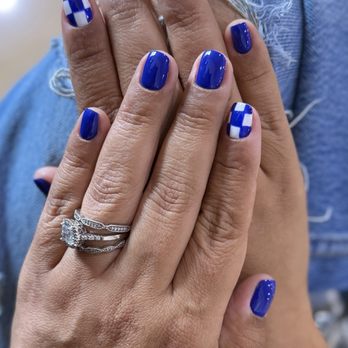 Easy Beauty Space - Blue checkered nails - Nail Salons Near Me - San Diego, California Easy Beauty Space - Blue checkered nails - Nail Salons Near Me - San Diego, California