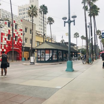 Third Street Promenade - Shopping Centers Near Me - Santa Monica, California Third Street Promenade - Shopping Centers Near Me - Santa Monica, California